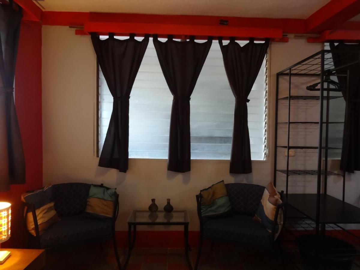 Hostal Harvest House Леон Экстерьер фото
